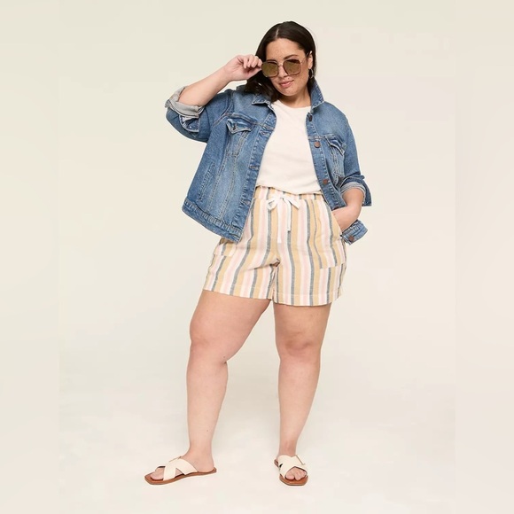 NEW Lane Bryant 22/24 Coral Stripe Linen Blend Mid-Rise Linen Pull-On Shorts - Picture 1 of 10